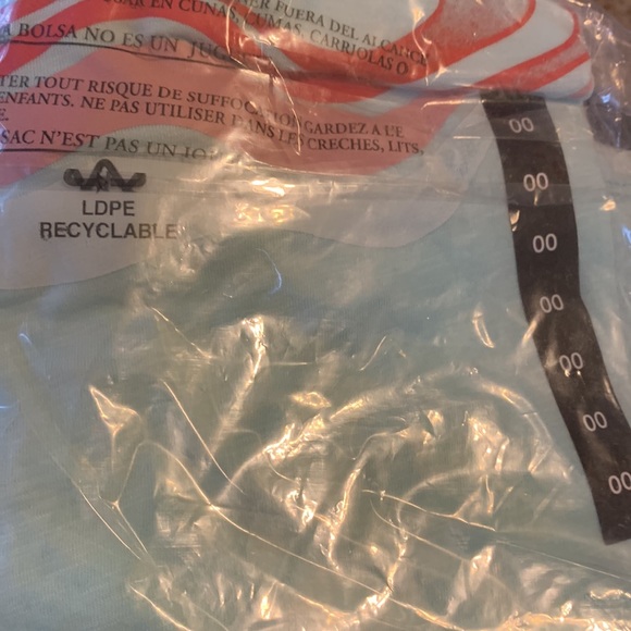 Torrid USA Relaxed Fit Super Soft Slub Crew Neck Crop Tee Size 00. (Medium) NWT - Picture 7 of 7